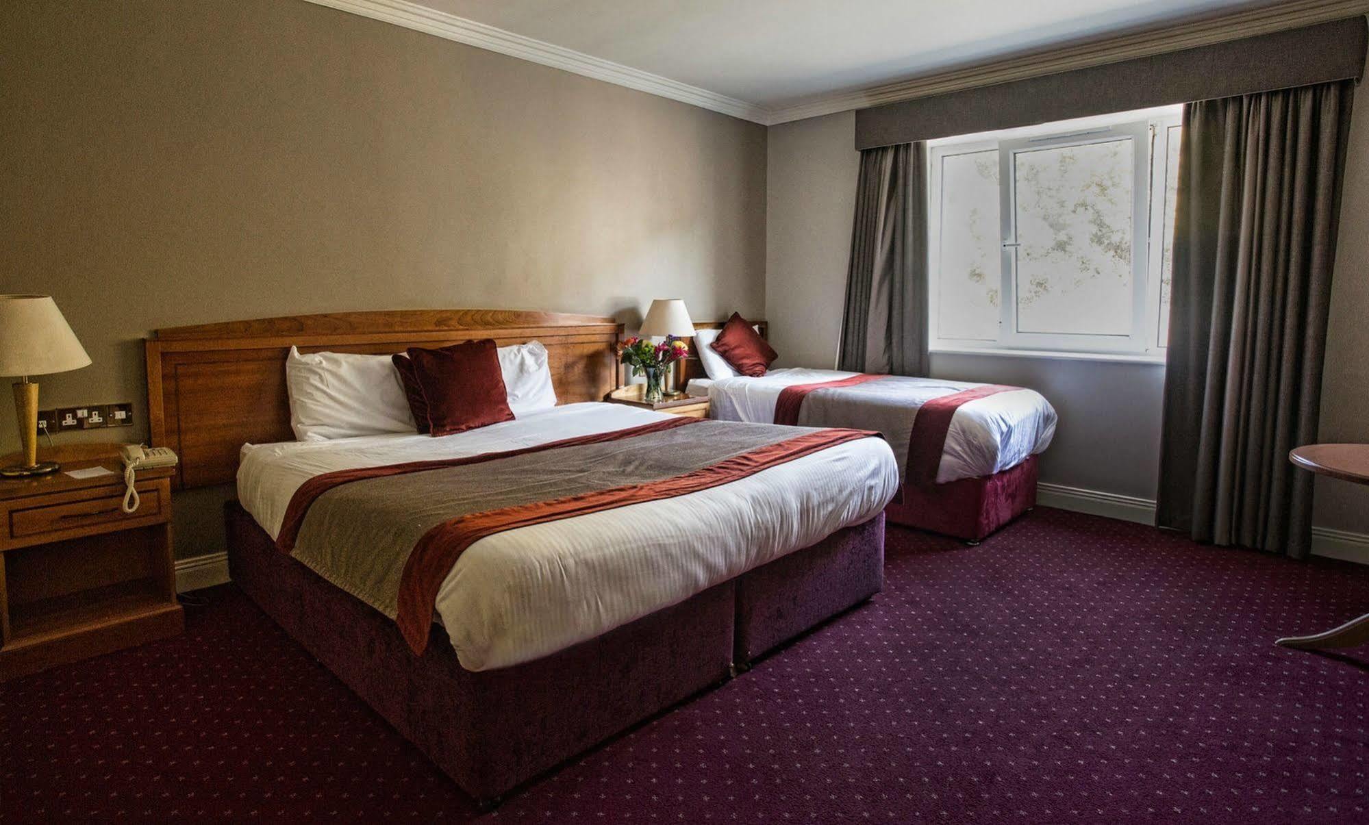 Carrickdale Hotel & Spa Dundalk Bagian luar foto