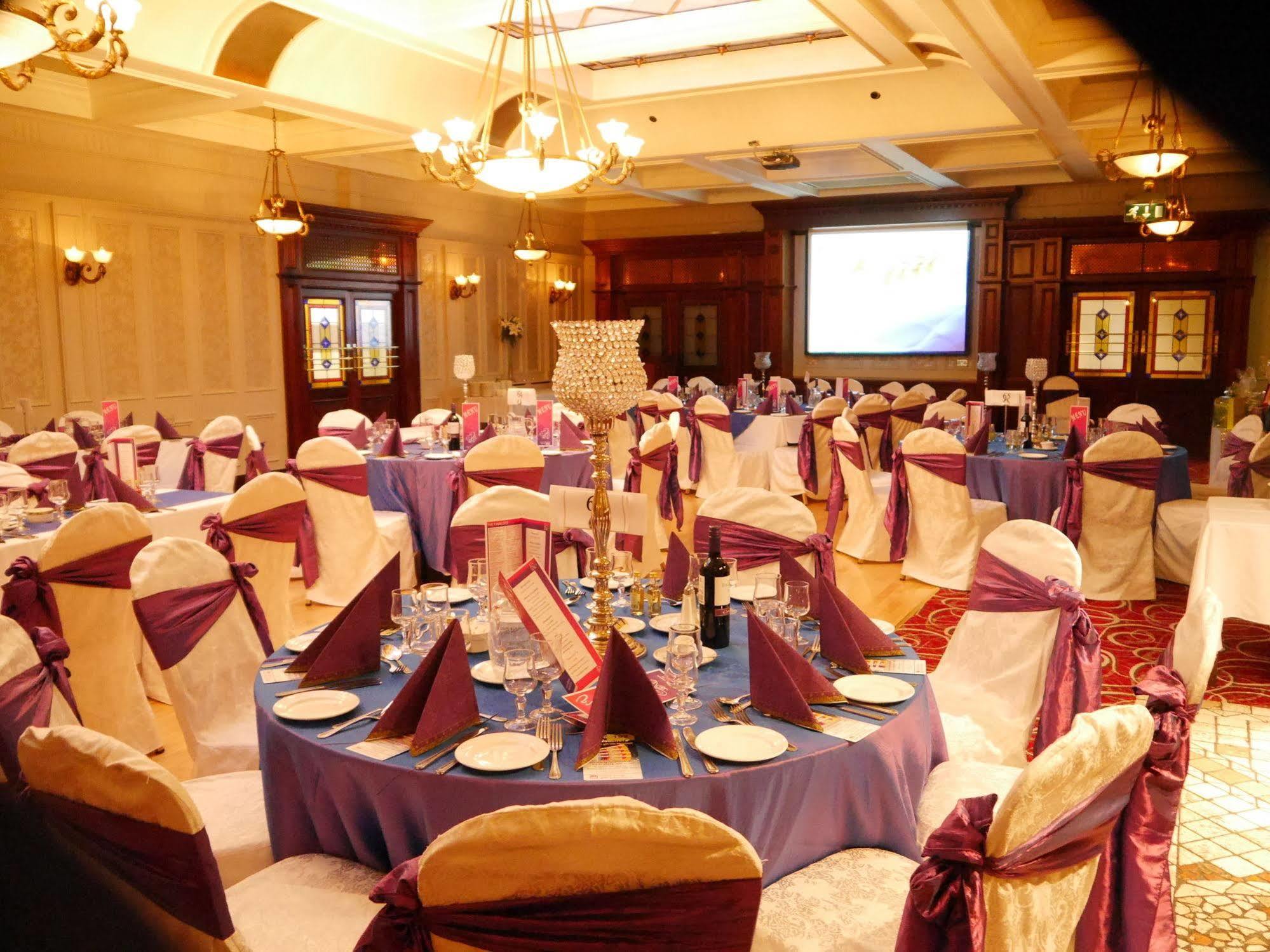Carrickdale Hotel & Spa Dundalk Bagian luar foto