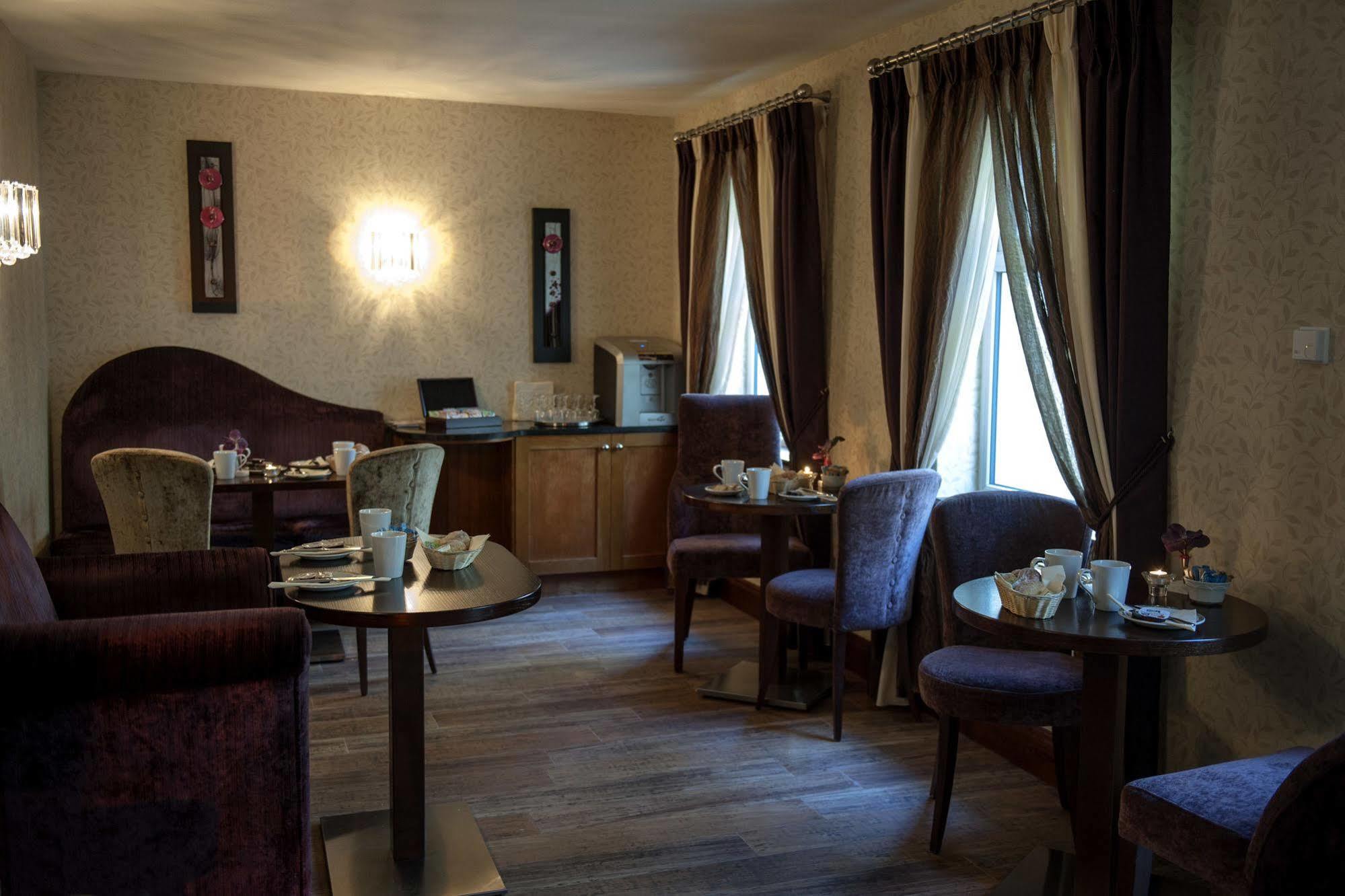 Carrickdale Hotel & Spa Dundalk Bagian luar foto