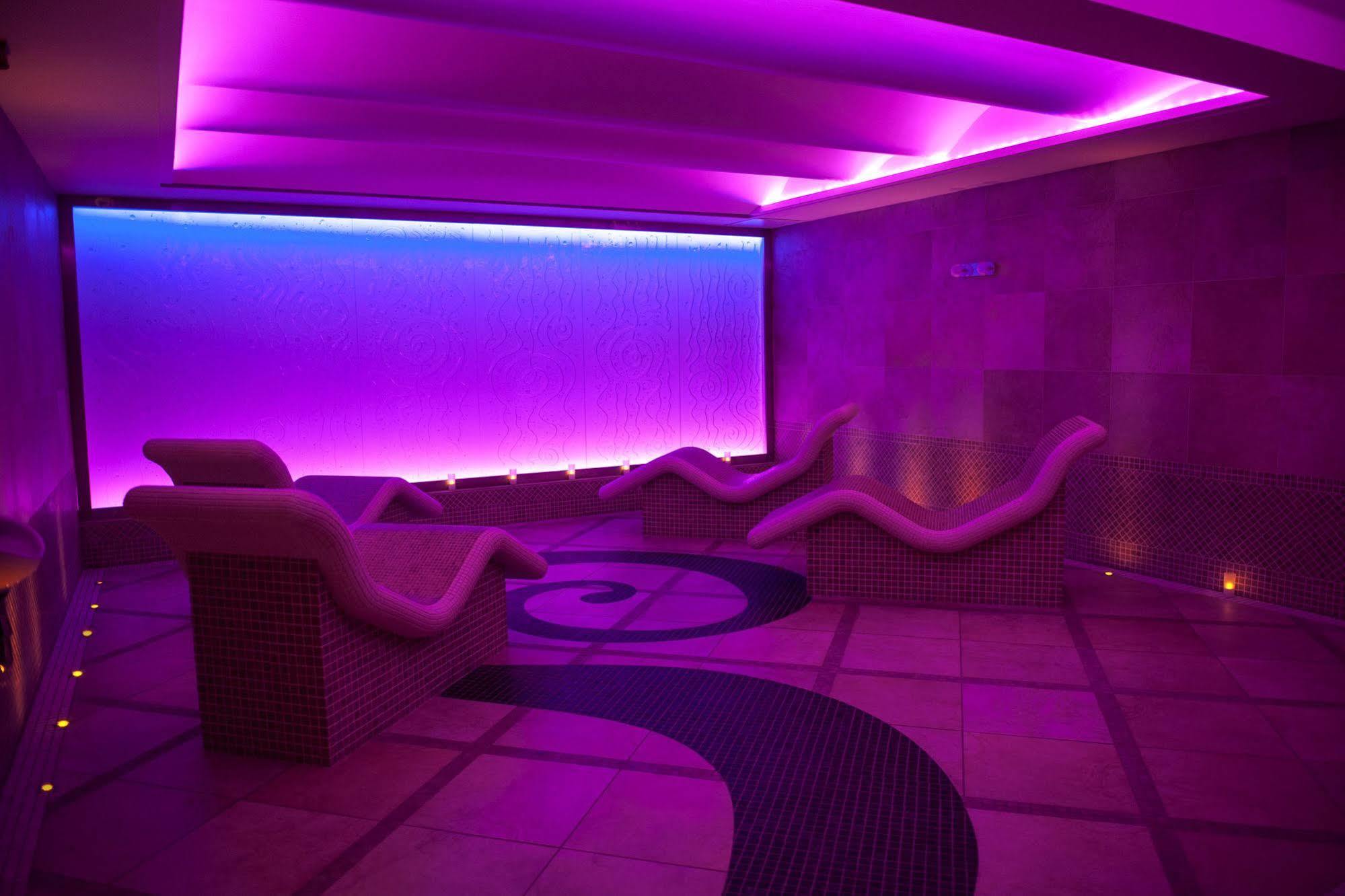 Carrickdale Hotel & Spa Dundalk Bagian luar foto